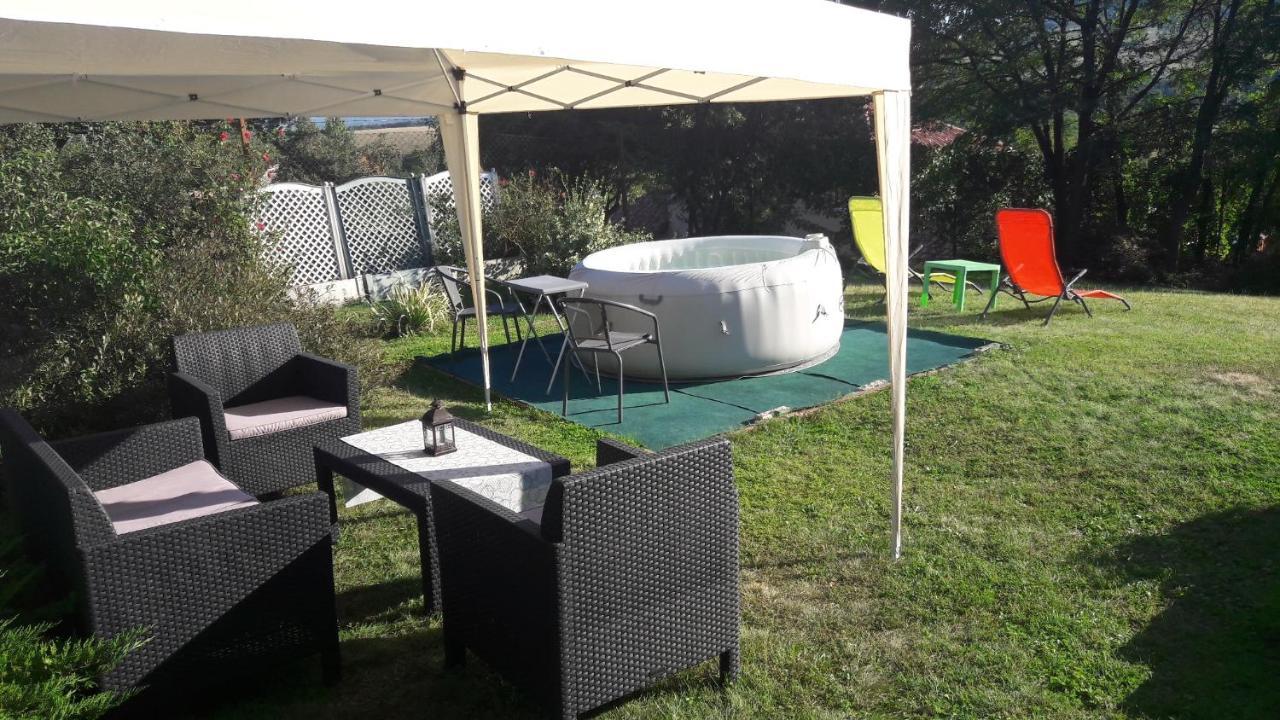 Csilla Nyaralo Villa Szentendre Luaran gambar